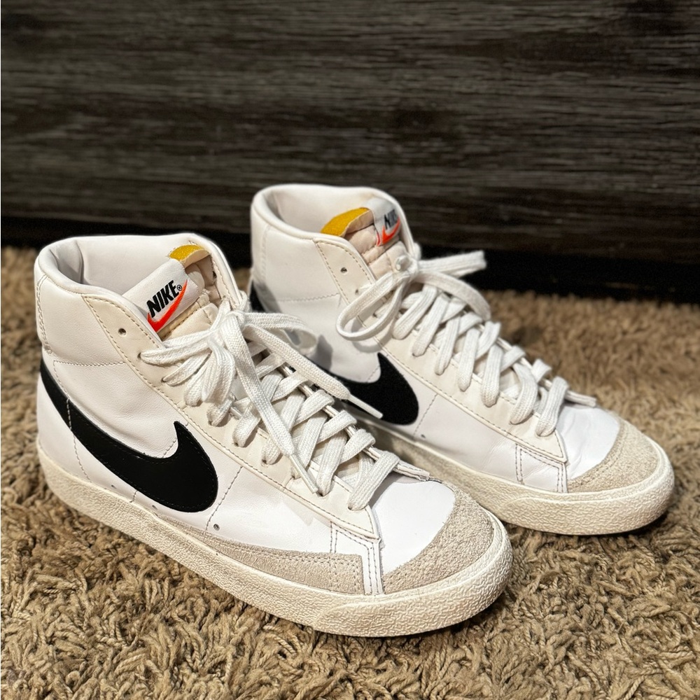 Nike Blazer Mid 77